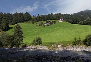 Archivo:Tussen Hopfgarten en Westendorf, die Brixentaler Ache foto8 2017-08-02 16.33