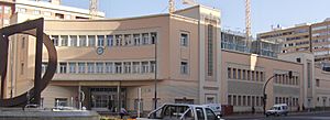 Archivo:Antigua estación de autobuses de Almería (cropped)