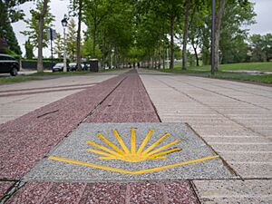 Archivo:Armentia - Camino Santiago 01