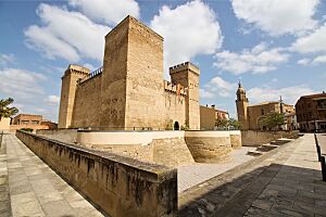 Archivo:Castle of Aguas Mansas in La Rioja