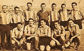 Archivo:Estudiantes de La Plata, Estadio, 1942-03-06 (13)