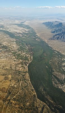 Archivo:Gila River at Komatke Arizona