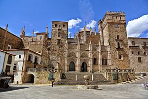Archivo:Guadalupe, Cáceres, Spain - panoramio (5)