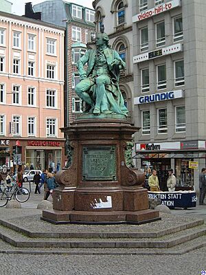 Archivo:Hamburg.Gaensemarkt.Lessing.wmt