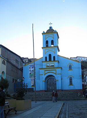 Archivo:Iglesia Cabana