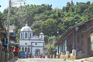 Archivo:Iglesia El Calvario (Concepción de Ataco)