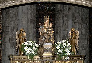 Archivo:Imagen de Santa María de Roncesvalles