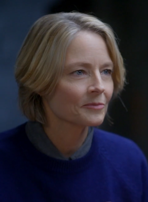 Archivo:Jodie Foster talking to Kali Reis 2024 (cropped)