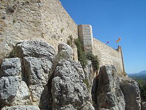 Archivo:Muralles del Castell de Cervera (Cervera del Maestrat)