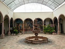Archivo:Palacio Municipal Yurécuaro