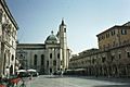 Piazza del Popolo Ascoli Piceno 2003.jpg