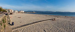 Archivo:Playa de Sangenjo, Pontevedra, España, 2015-09-23, DD 38