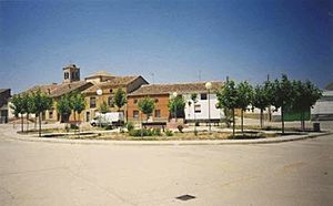 Archivo:Plaza de Bustillo del Oro