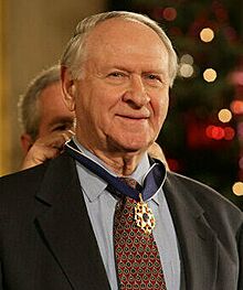 President Bush presents William Safire the 2006 President Medal of Freedom (cropped).jpg