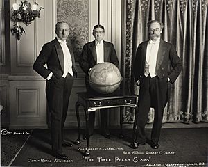 Archivo:The Three Polar Stars, 1913 (8889621500)