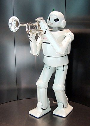 Archivo:Toyota Robot at Toyota Kaikan f