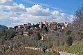 Vue sur le village de Revest-les-Roches en allant vers Bonson