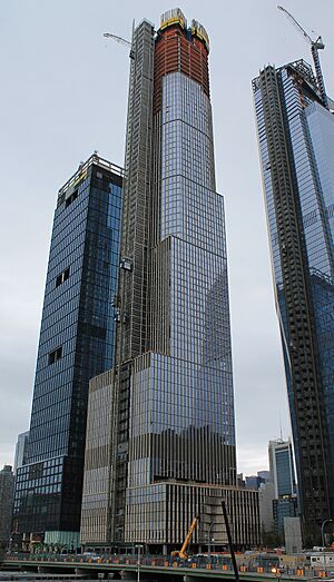 Archivo:35 Hudson Yards June 2018
