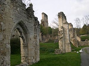 Archivo:Ancienne abbaye de Mortemer - Lisors - Eure - France - Mérimée PA00099469 (81)