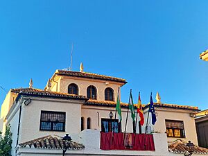 Archivo:Ayuntamiento de Alfacar (Granada)