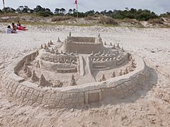 Castillo de arena. 2.º Concurso Internacional de esculturas en arena en Marindia, Uruguay