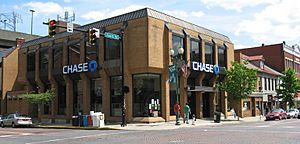 Archivo:Chase Bank Athens OH USA