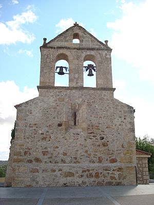Archivo:Espadaña Iglesia Santiago (Venturada) !