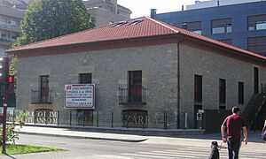 Archivo:Etxezarra vitoria