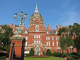 Johns Hopkins' Historic Dome - panoramio.jpg
