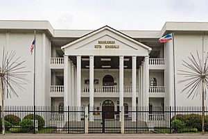Archivo:KotaKinabalu Sabah High-Court-01