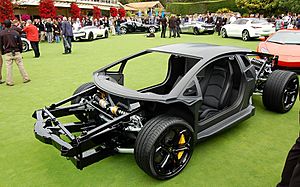 Archivo:Lamborghini Aventador LP 700-4 chassis - Flickr - J.Smith831
