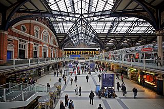 Liverpool Street station, London, England-26Feb2011.jpg