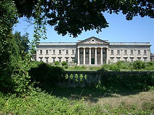 Archivo:Lynnewood Hall 2007