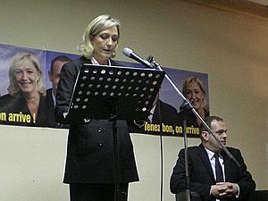 Archivo:Marine Le Pen and Steeve Briois - Henin-Beaumont-2