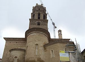 Archivo:Monzon - Catedral - Absides & torre