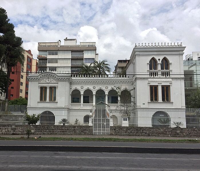Palacio La Alhambra, Quito