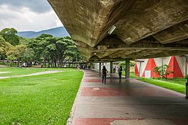 Pasillos de la Universidad Central de Venezuela