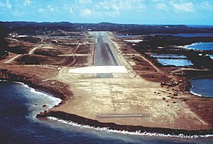 Archivo:Point Salinas International Airport, Grenada