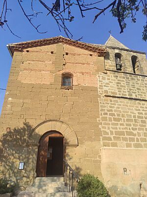 Archivo:Portada de la Iglesia de San Vicente Martir de La Almunia del Romeral