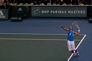 Archivo:Rafael Nadal at the 2008 BNP Paribas Masters
