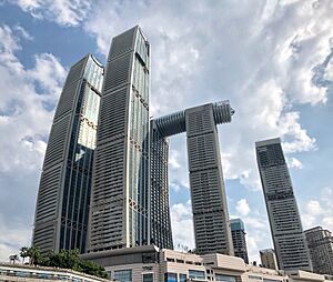 Archivo:Raffles City Chongqing 2019-9