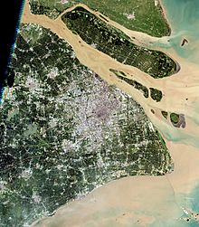 Archivo:Shanghai Landsat-7 2005-08-15