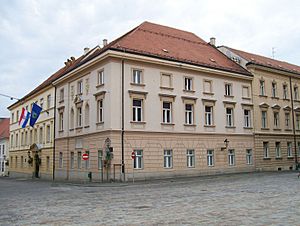 Archivo:Stara gradska vijecnica Zagreb