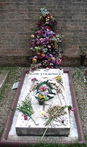 Archivo:Stravinskygrave