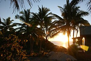 Archivo:Sunset at Niue from our hotel (2761704821)