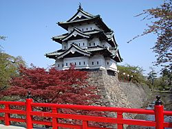 The Hirosaki castle - panoramio.jpg
