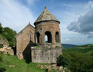 Archivo:Tiri Monastery, Georgia 01