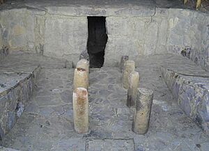 Archivo:Tumba dolménica Infiernito