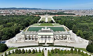Archivo:Wien - Schlossanlage Schönbrunn