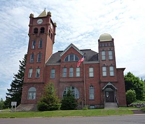 Archivo:2009-0617-OldIronCtyCourthouse-Hurley